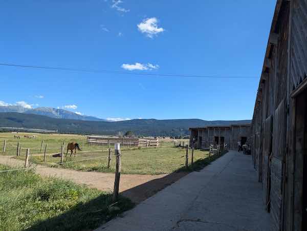 Equisud pyrenees ecuries